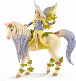 Schleich 70565 - Sera Met Bloemen Eenhoorn - Bayala